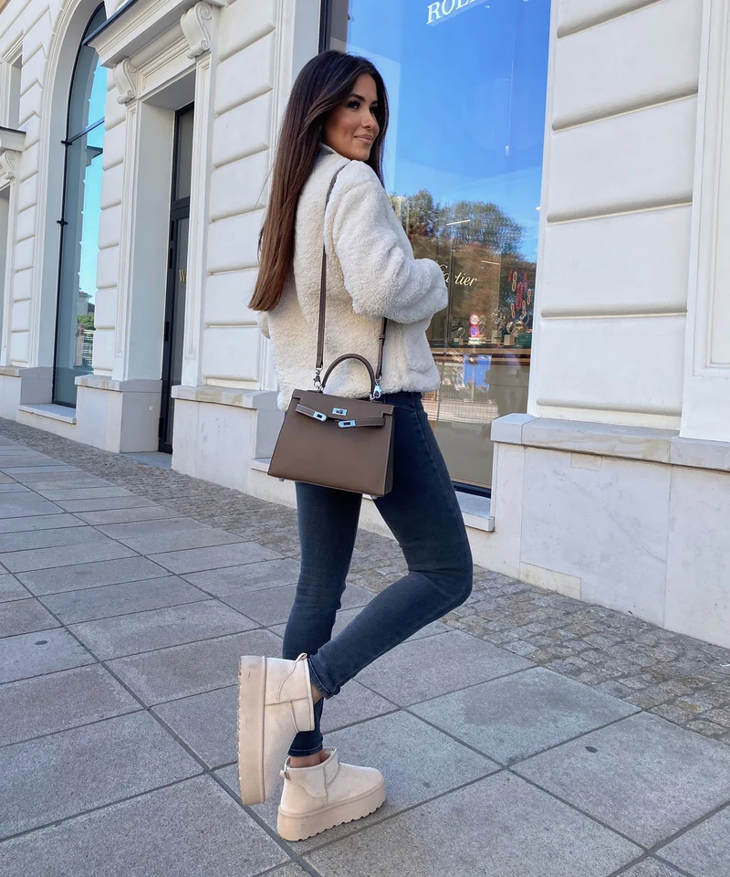Gefütterte Plateau Boots Nina Beige