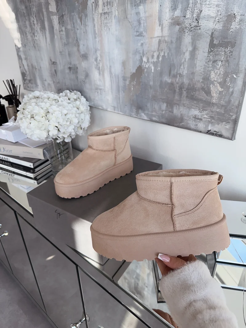 Gefütterte Plateau Boots Nina Beige