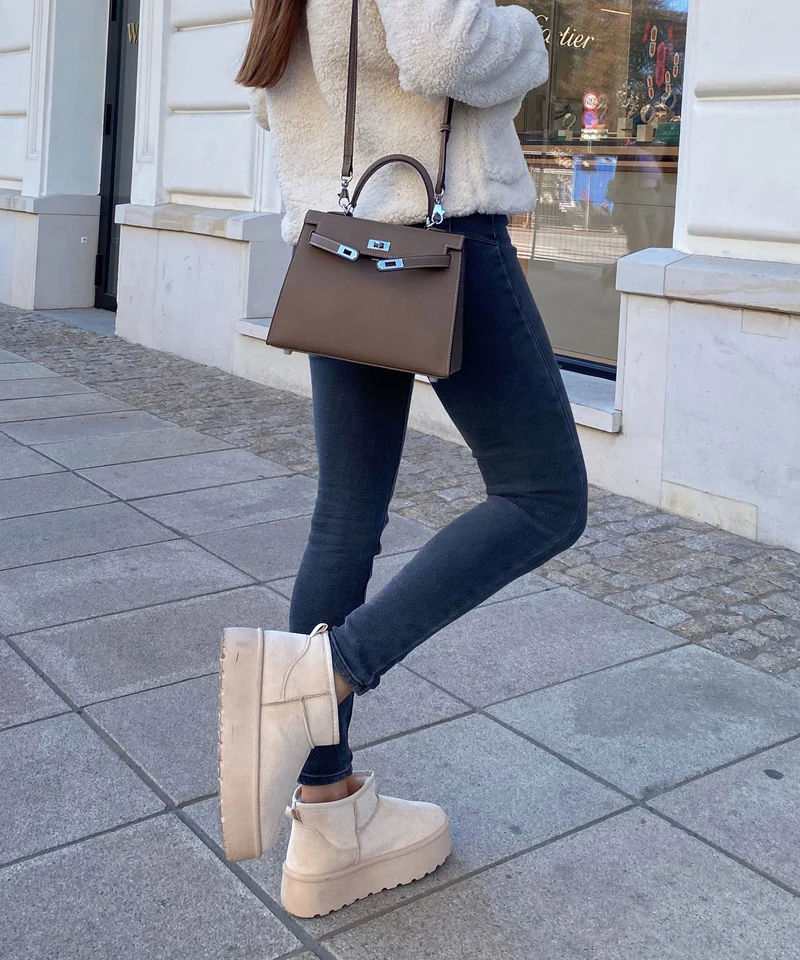 Gefütterte Plateau Boots Nina Beige