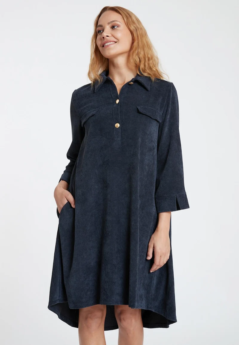 Cordkleid Sastea
