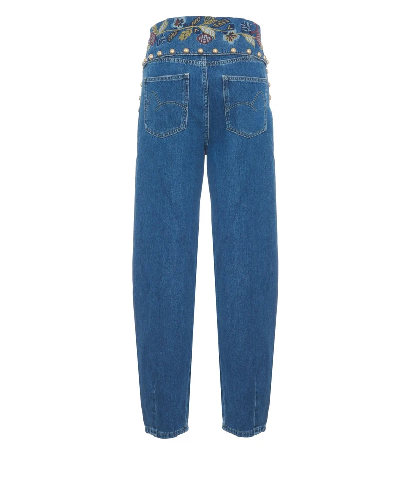Jeans con ricami e dettagli borchie