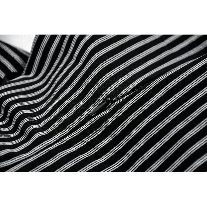 Gothic-Kleid für Damen mit Kreuzschleife, Nadelstreifen, Rüschen und Stufenrock, Abschlusskleid