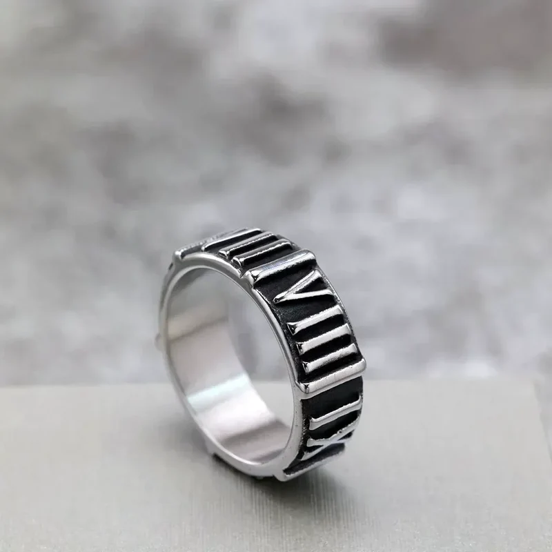 Punk-Ring für Herren mit römischem Ziffernmuster