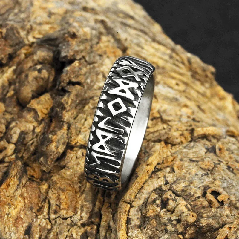 Punk-Ring mit nordischen Runen für Herren