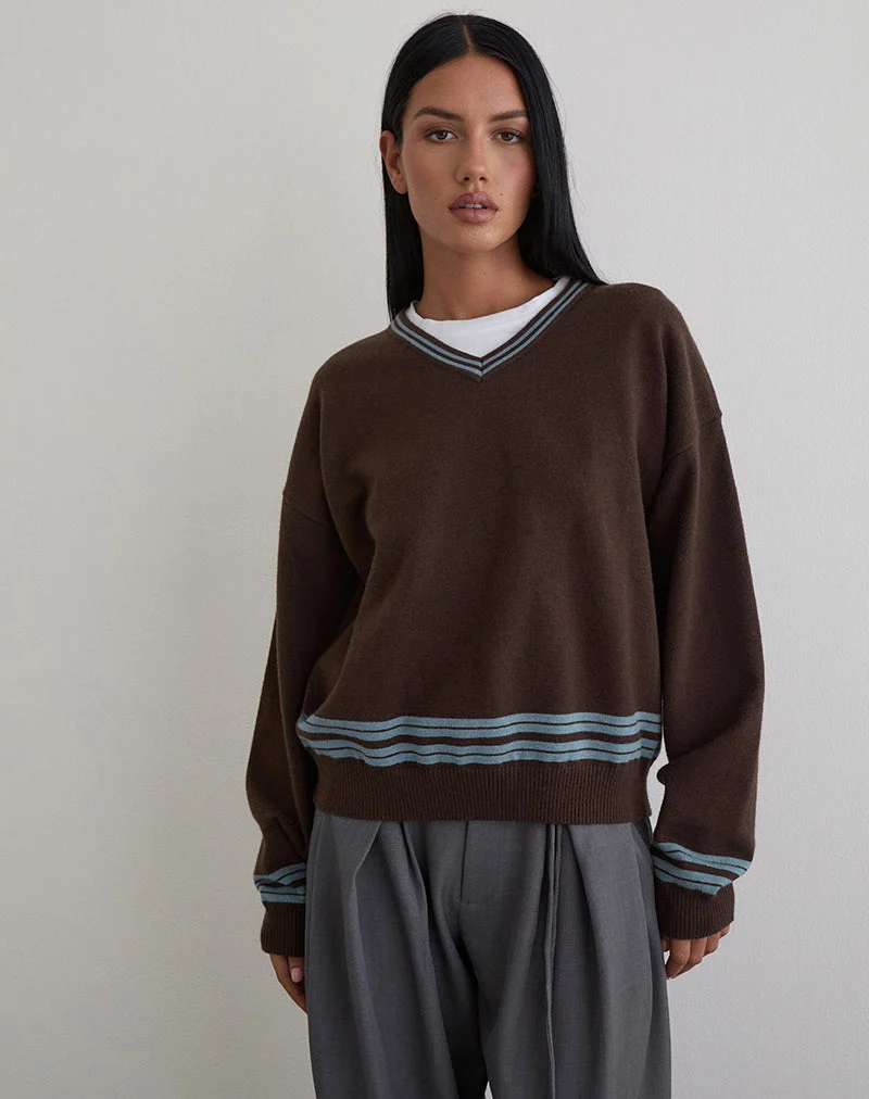 Yarnia Slouchy Pullover mit V-Ausschnitt in Braun und Blau