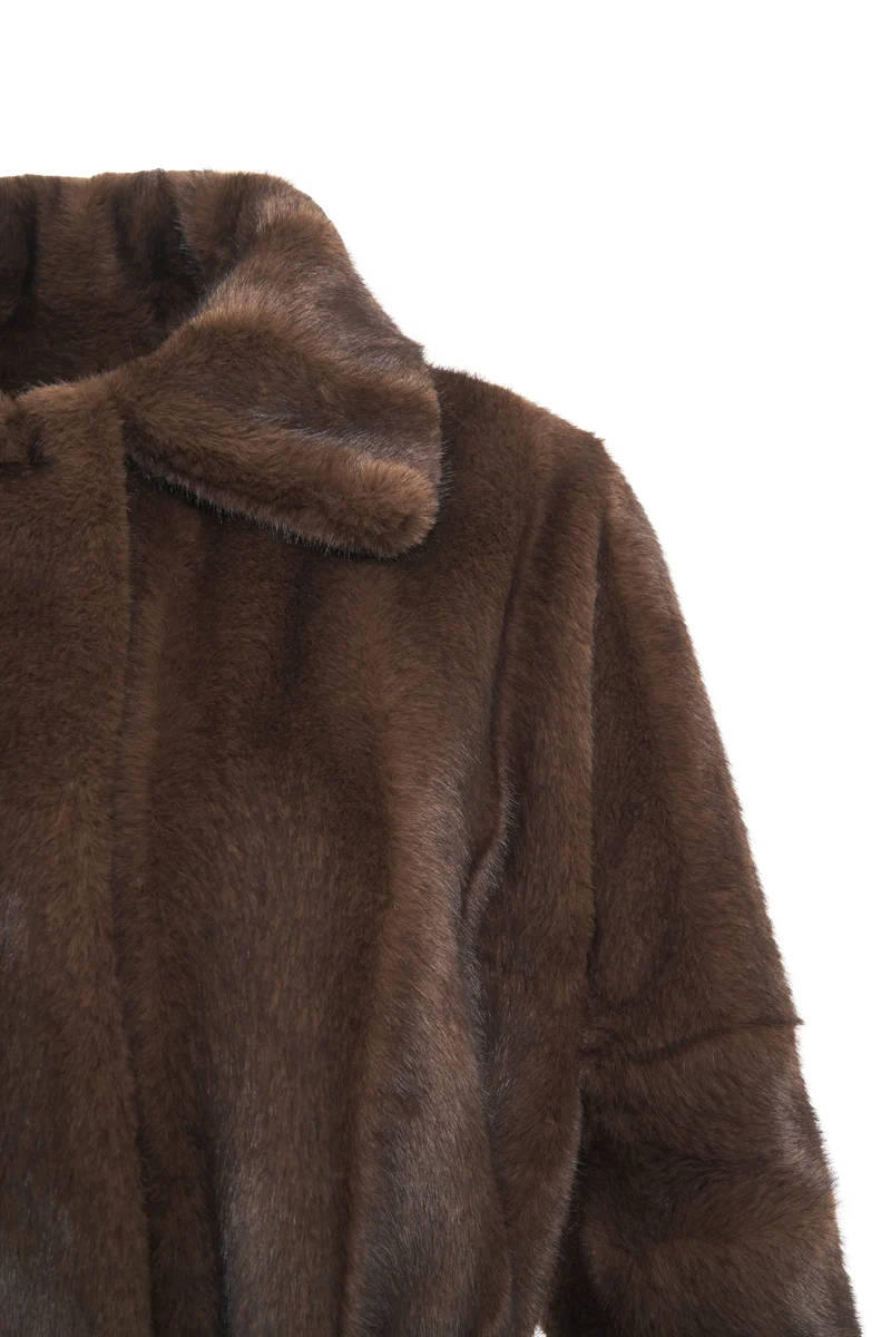 Cappotto con cintura in vita