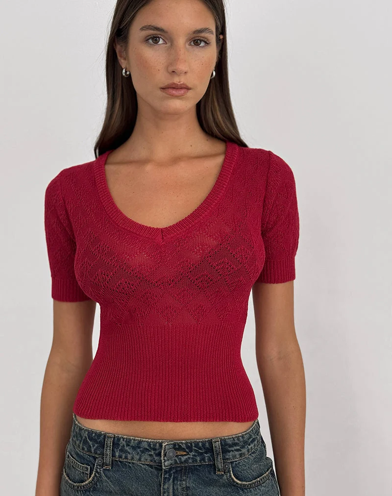 Yura Top aus Pointelle-Strick in Tiefrot