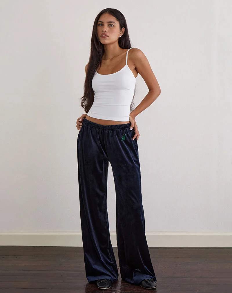Glen Jogger aus Velours in Navy mit 'M'-Verzierung