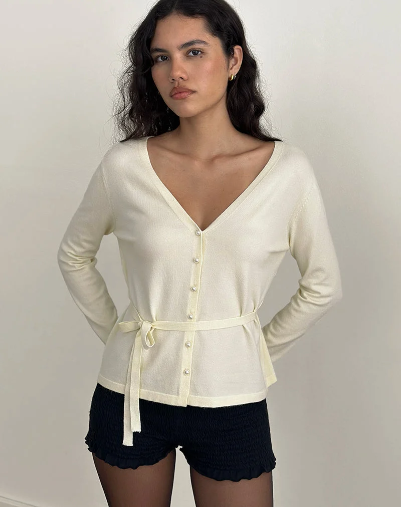 Divya Strickjacke mit Krawatte aus Strick in Creme