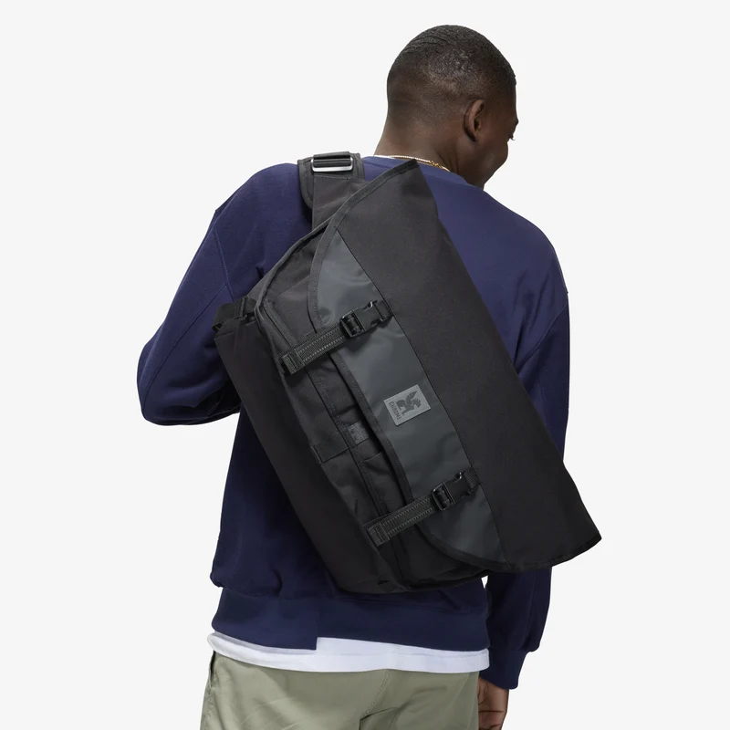 Chrome Citizen 24 - Bolso bandolera 16" 58 cm (black)