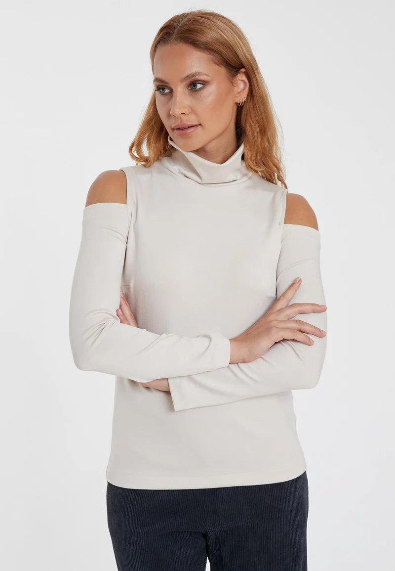 Cut-Out Top Sensy