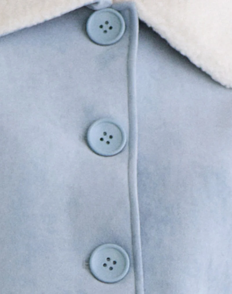 Jano Jacke aus Kunstwildleder in Blau mit Borg
