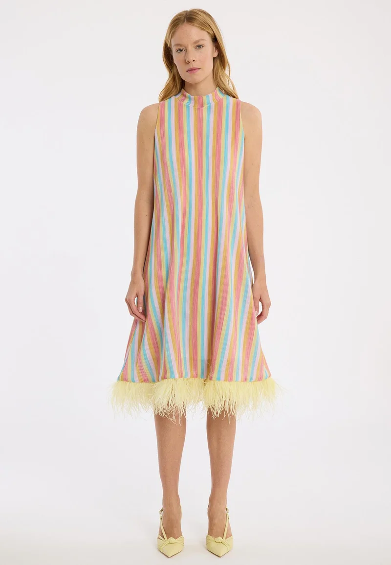 Limitiertes Plisseekleid Lorylis