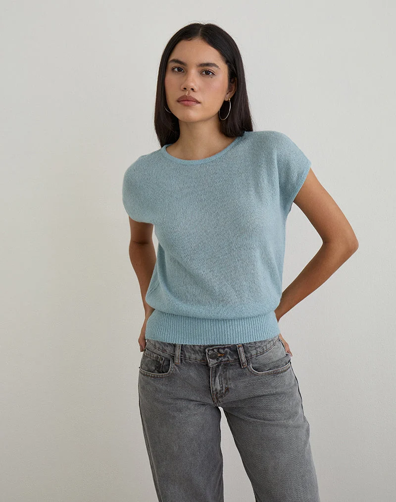 Sorin Oberteil mit tiefem Bund in Blau gestrickt