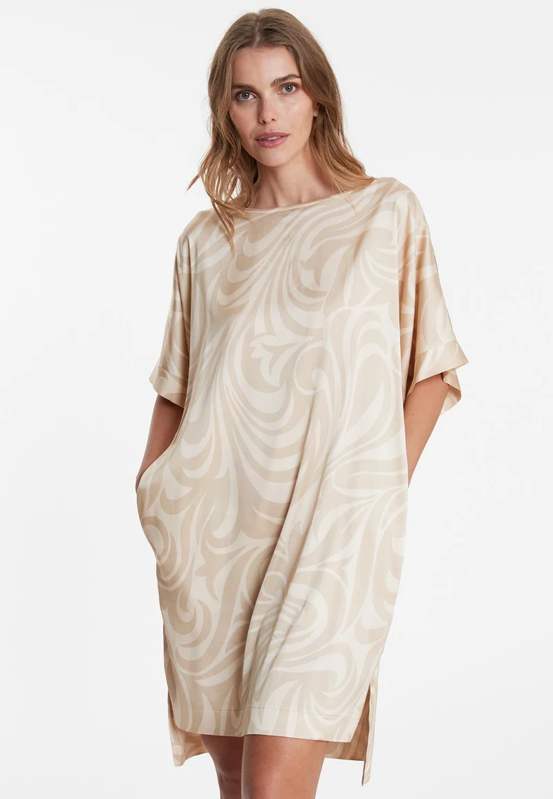 Oversize Kleid Wapea