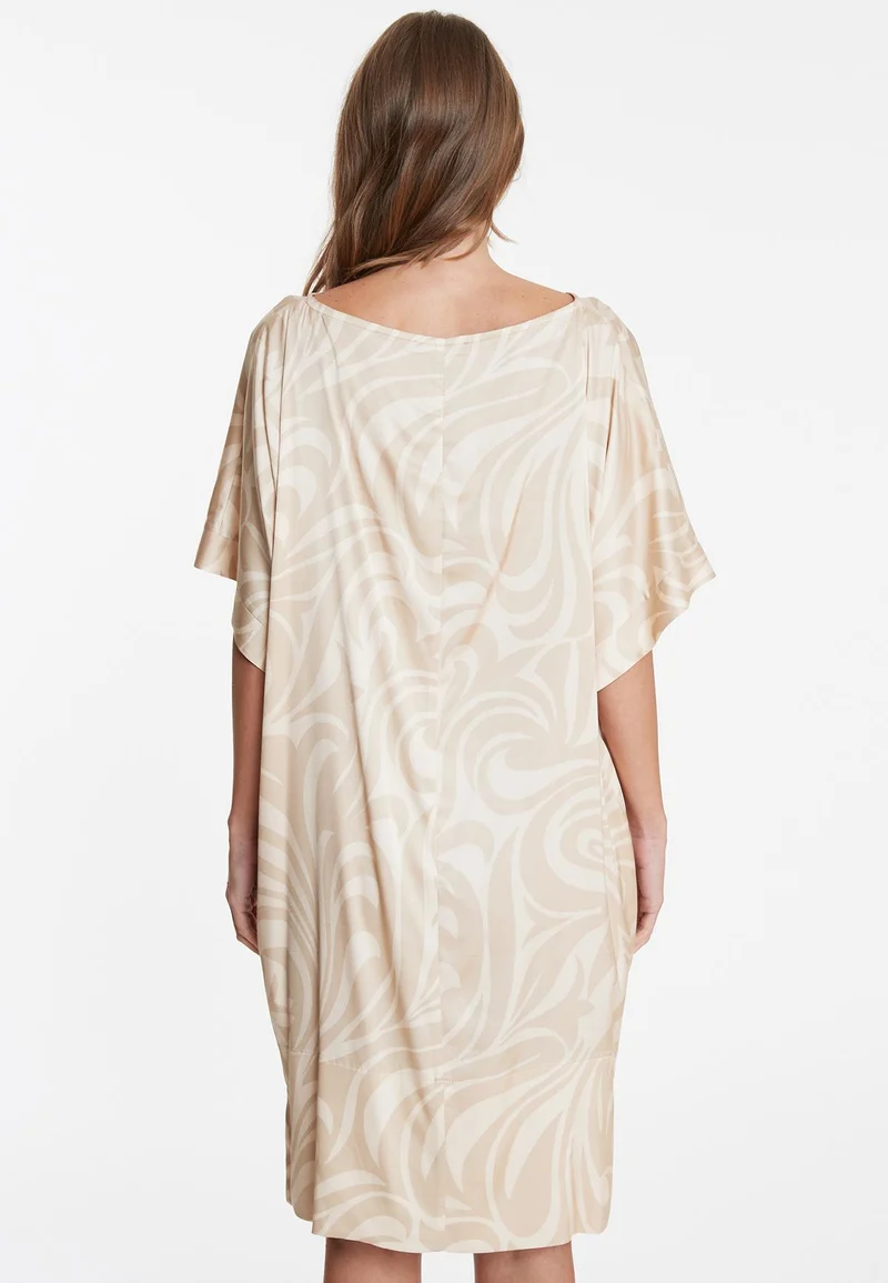 Oversize Kleid Wapea