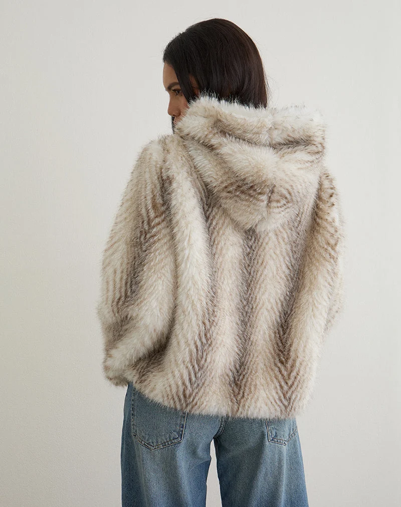 Jemi Jacke aus Kunstfell mit Kapuze in Creme
