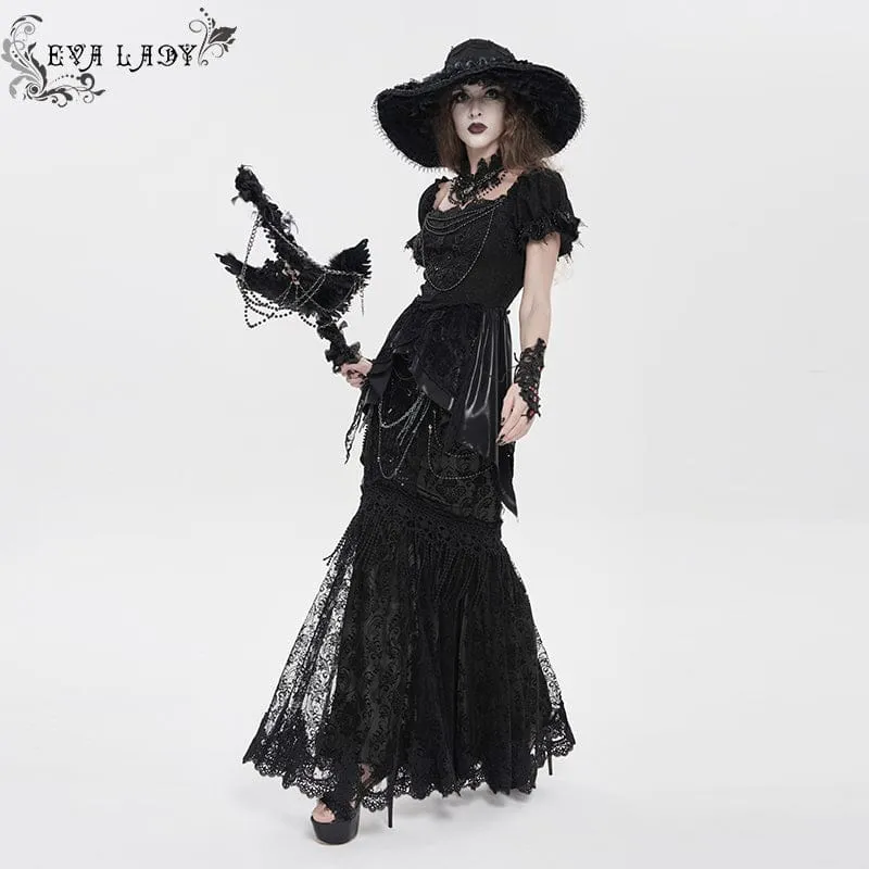 Schwarzer, langer Gothic-Rock für Damen mit floraler Spitze, Perlen und Kettenverzierung