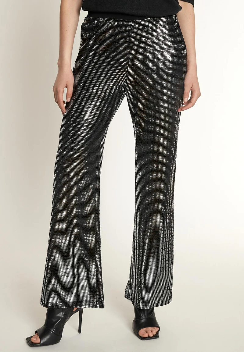 Night-Out Hose Ofyna