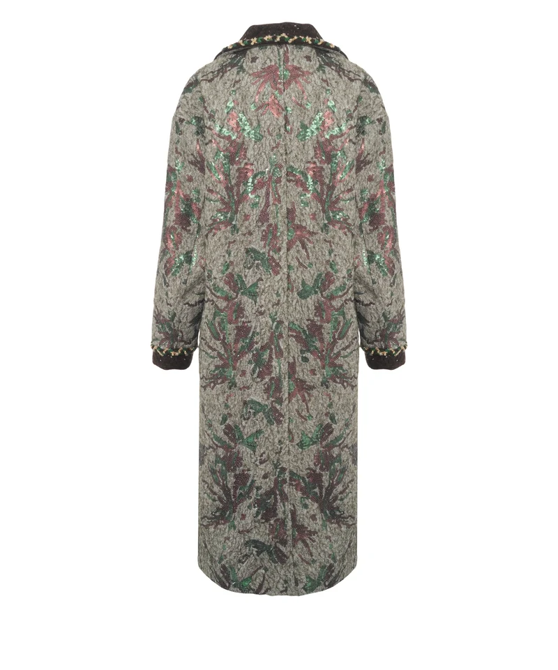 Cappotto con applicazione di paillettes