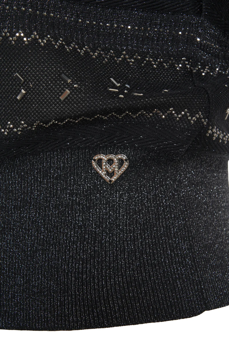 T-shirt con dettagli metallici