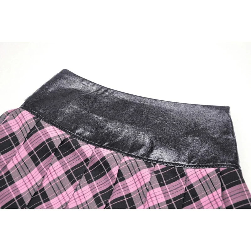 Damen-Faltenrock im Grunge-Stil mit Spleiß- und Karomuster aus Kunstleder