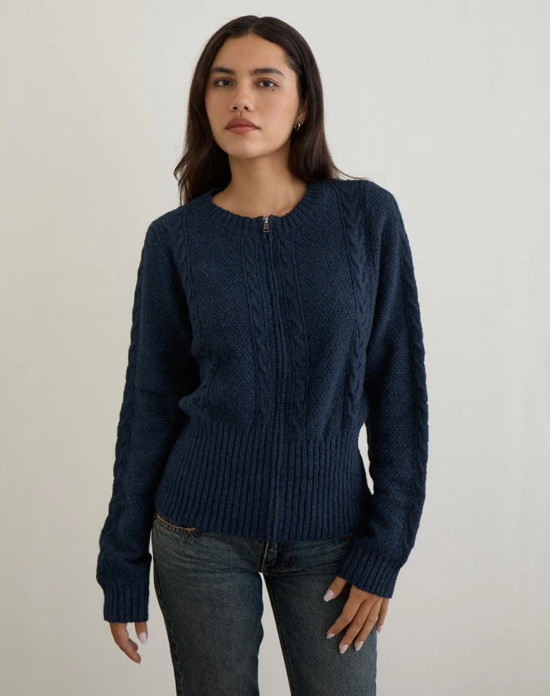 Anitra Strickjacke aus Kabelstrick Navy