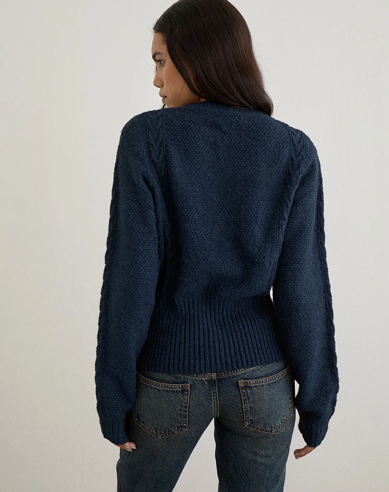 Anitra Strickjacke aus Kabelstrick Navy