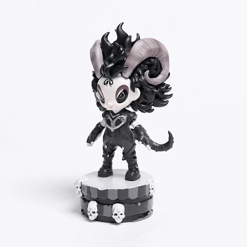 Devil Fashion Lilimar Ornament