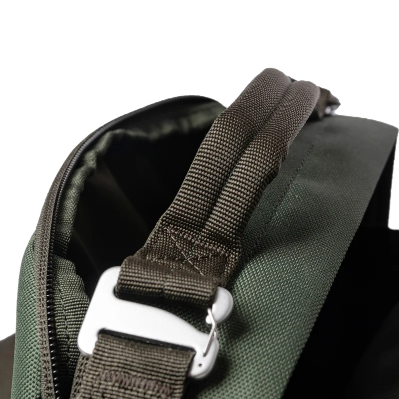 Sandqvist GO Travel - Bolso bandolera 22 cm (dawn green)
