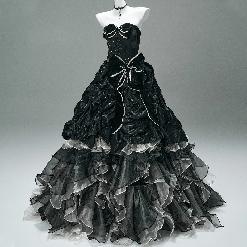 Damen Maßgefertigtes Gothic Bowknot Pearl Mehrschichtiges Splicing Trägerloses Brautkleid