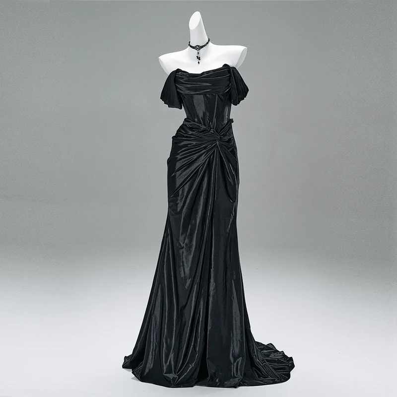 Damen Custom Gothic Off Shoulder Rüschen Satin Meerjungfrau Ballkleid Brautkleid
