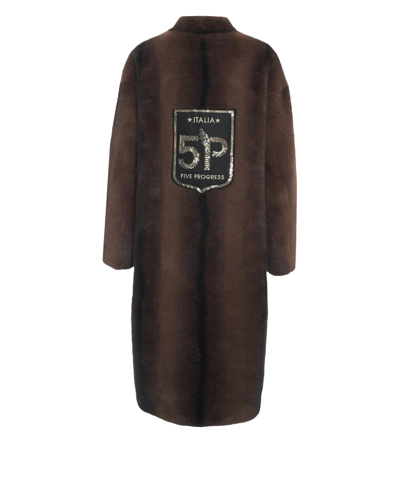 Cappotto con patch logo