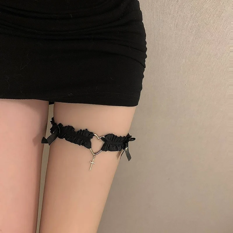 Gothic-Strumpfband aus Spitze mit Schleife und Glöckchen für Damen