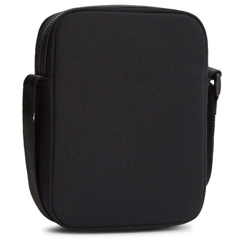 Tommy Hilfiger Repreve - Bolso bandolera 20.5 cm (black)