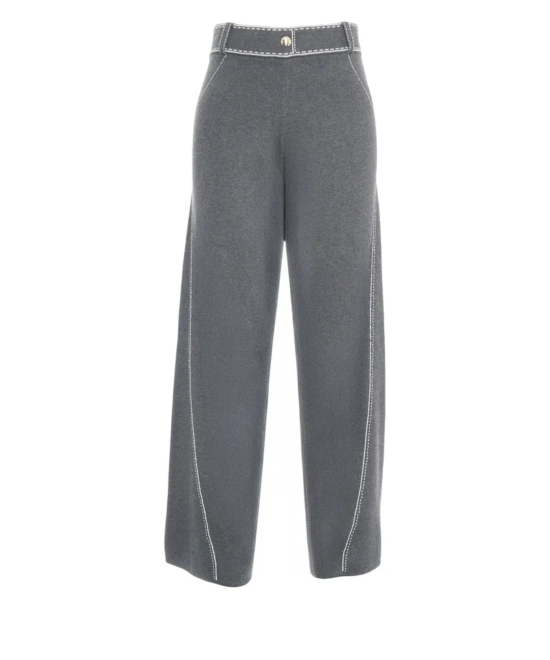 Pantaloni con dettagli cuciture