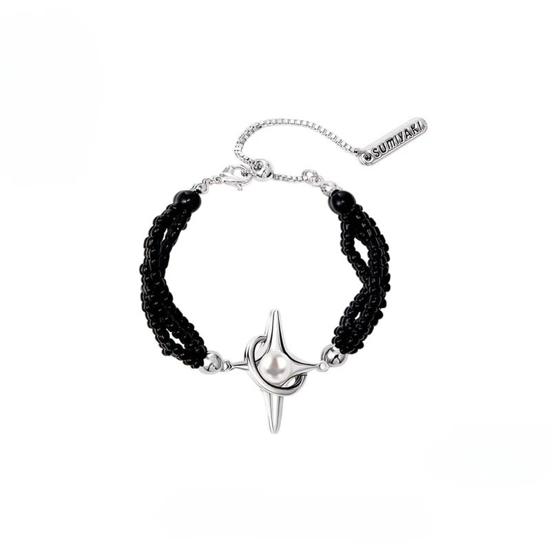 Mehrlagiges Perlenarmband mit Punk-Stern für Damen