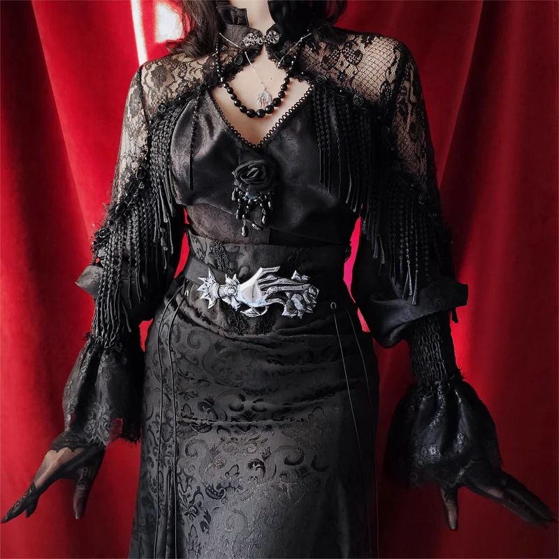Gothic-Langarmshirt mit Quasten und Cut-Out für Damen