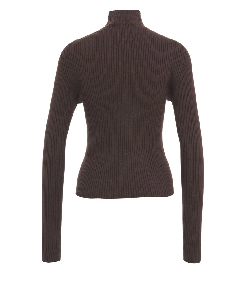 Pullover con collo alto