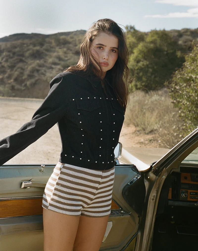 Nikaya Shorts aus gestrickten Streifen in Weiß und Braun