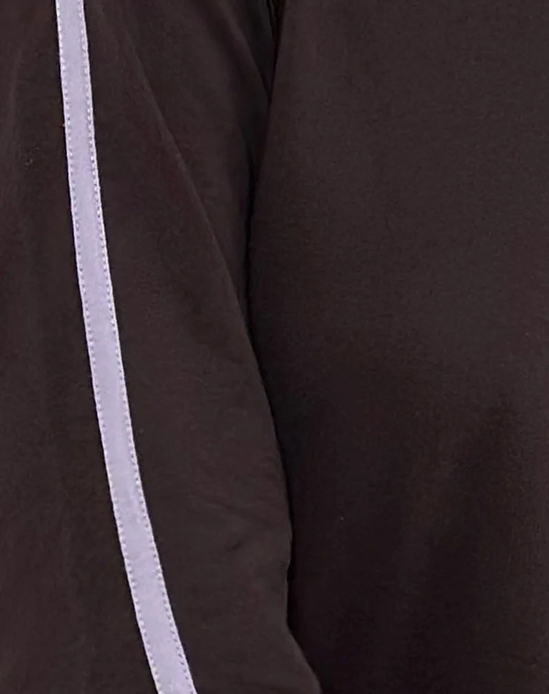 Sujana Asymmetrisches Sweatshirt in Bitterschokolade mit violetter Bindung