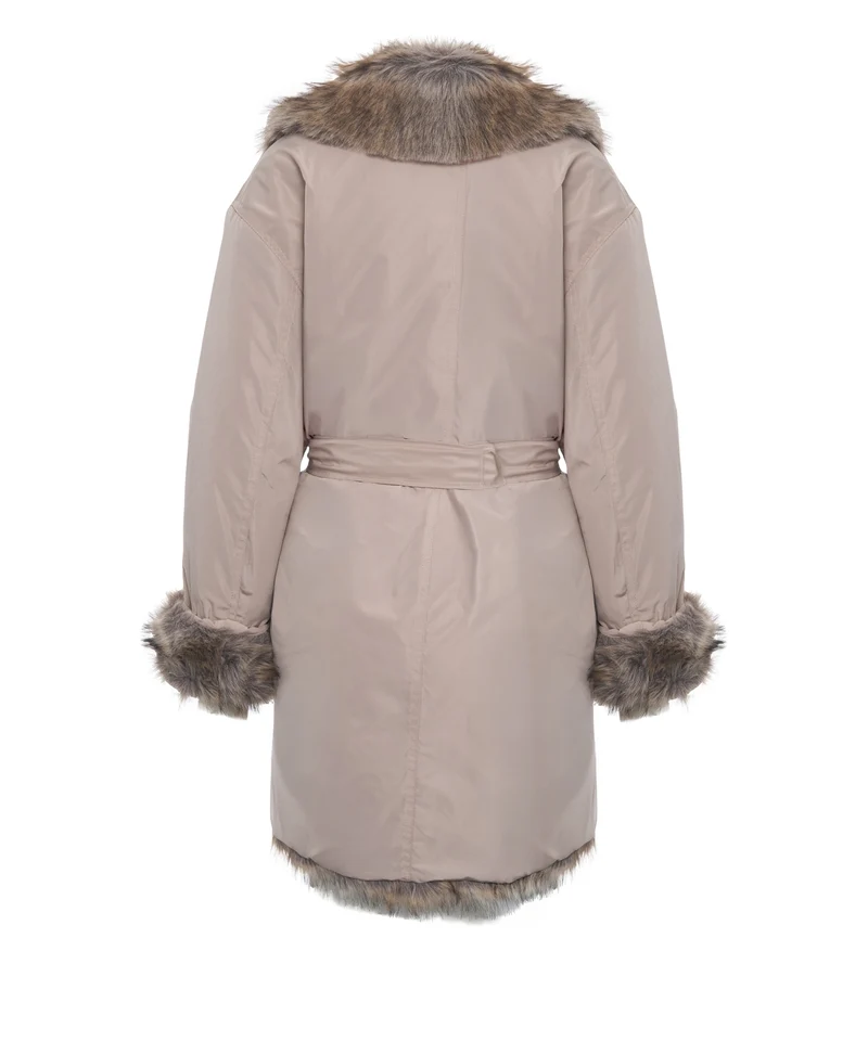 Cappotto con pelliccia sintetica