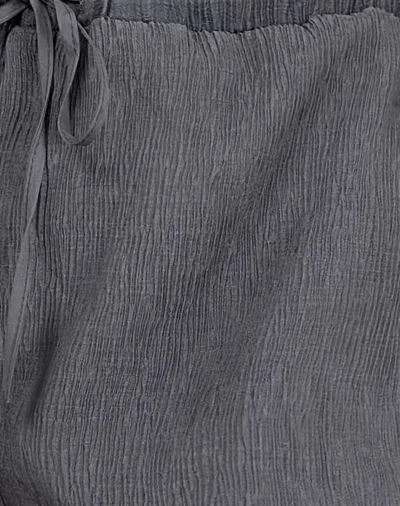 Elletra Short aus Crinkle Chiffon Grau