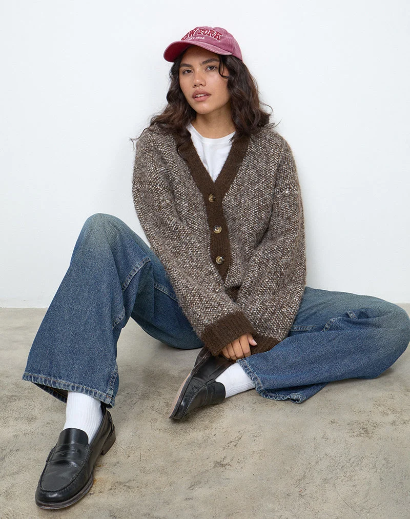 Ura Strickjacke in Übergröße in Braun und Creme