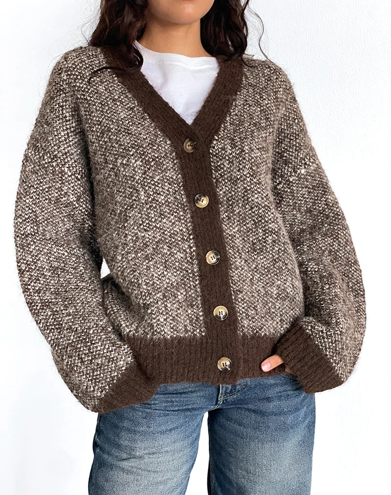 Ura Strickjacke in Übergröße in Braun und Creme