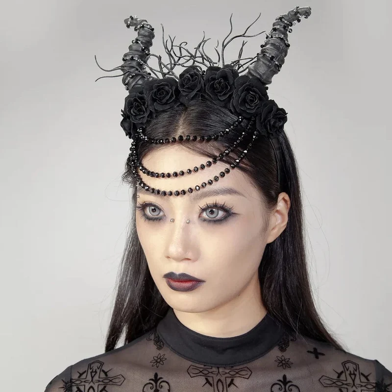 Gothic-Kopfbedeckung mit gehörnten Perlen und Rosen für Damen