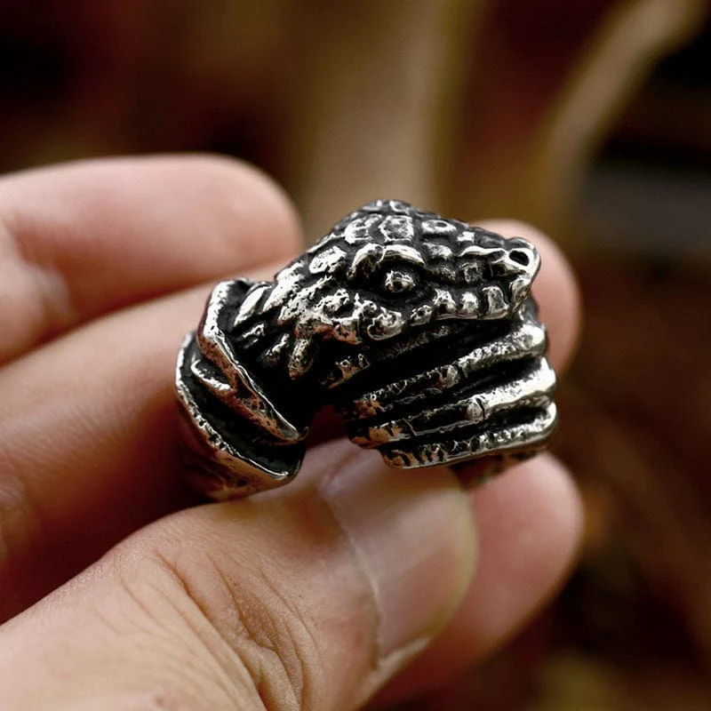Herren-Punk-Retro-Ring mit unregelmäßigem Totenkopf aus Edelstahl