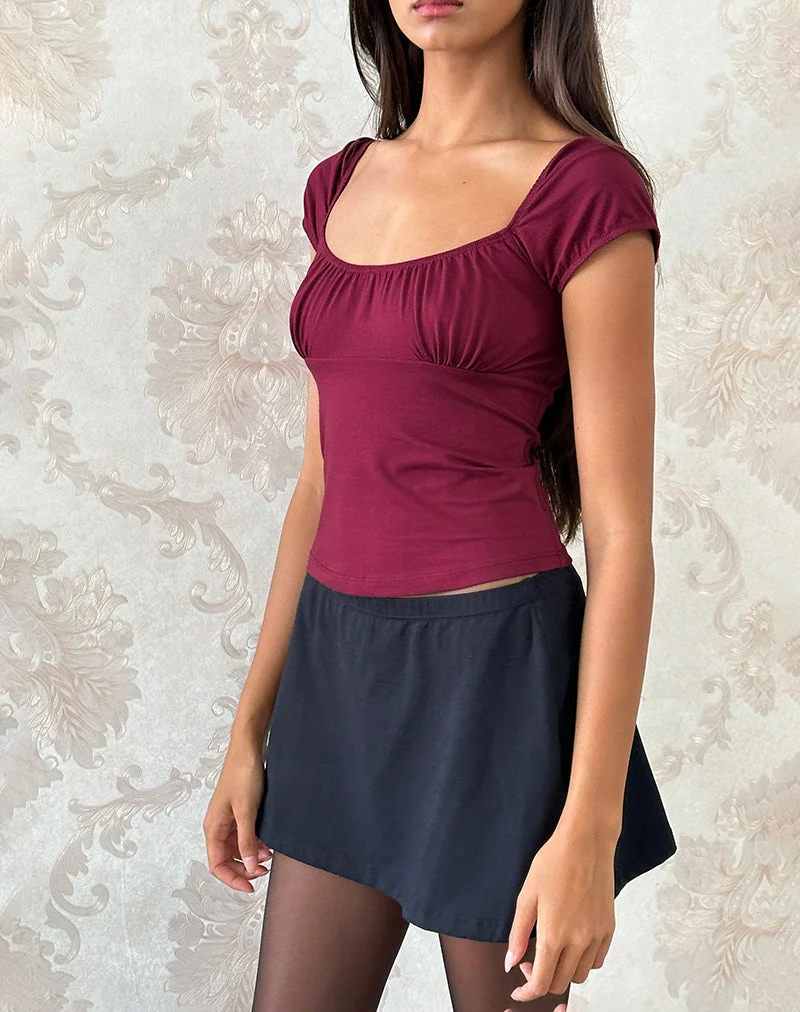Vardah Top aus burgunderfarbenem Jersey