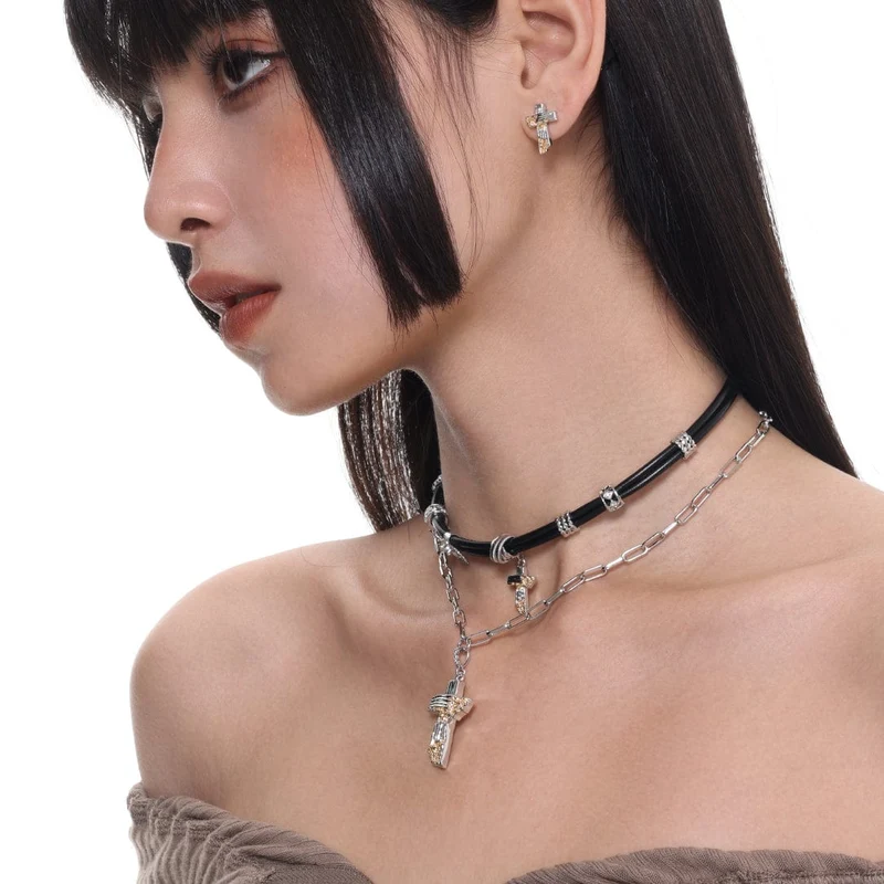 Punk-Kreuzschicht-Halsband für Damen