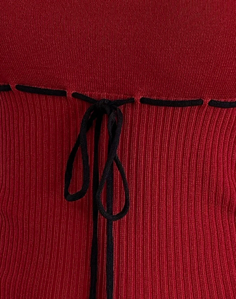 Joanie Rib Cami Top in Rot mit schwarzer Krawatte